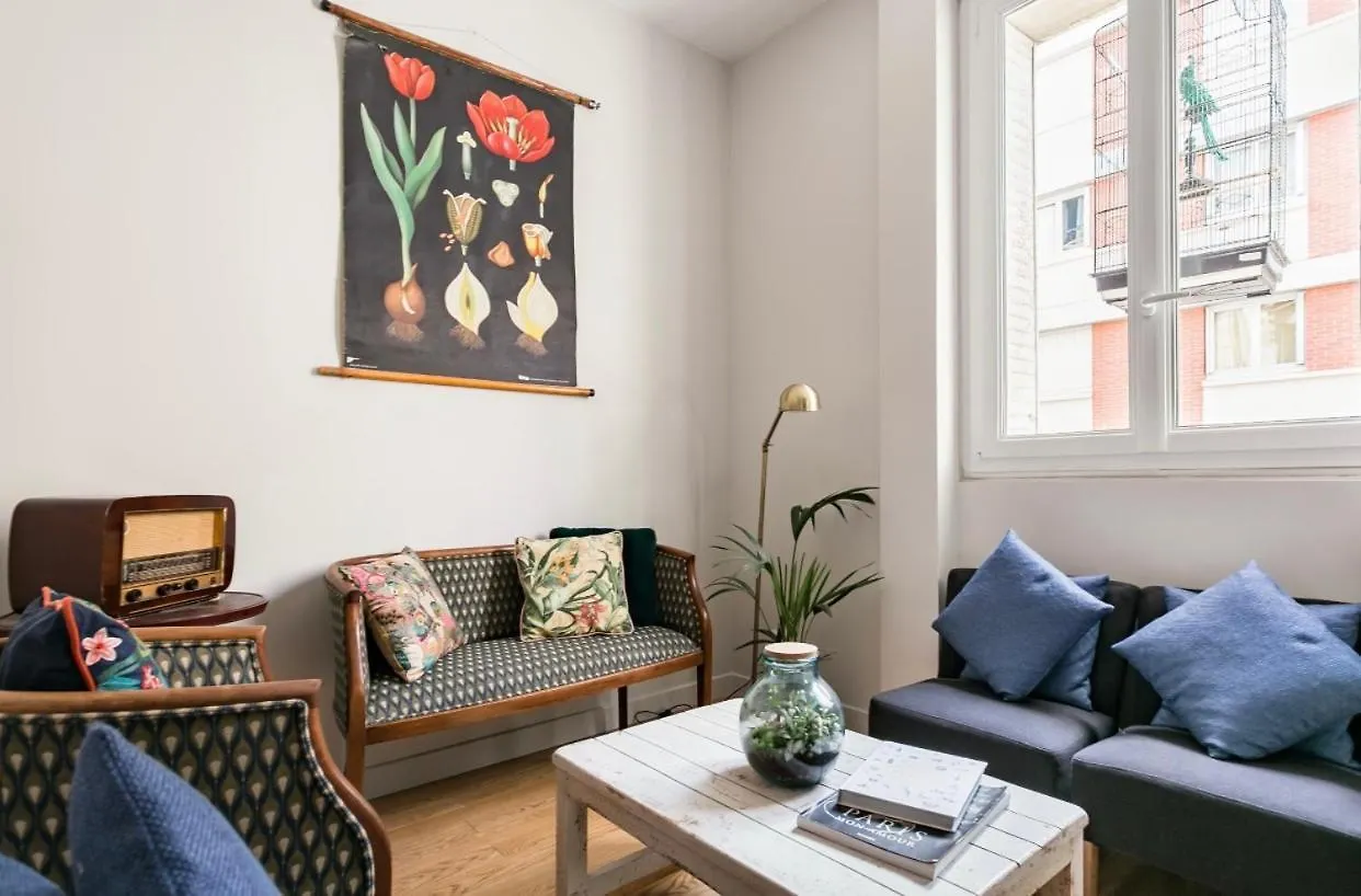 Oda ve Kahvaltı Maison Chanzy Paris